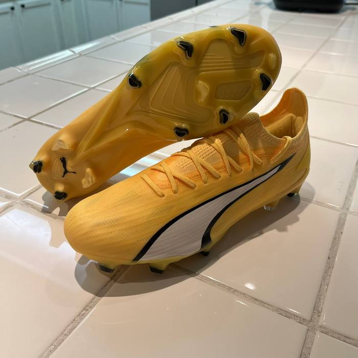 Puma Ultra Ultimate FGAG Soccer Cleats Yellow BlazeWhiteBlack Women's W8 New